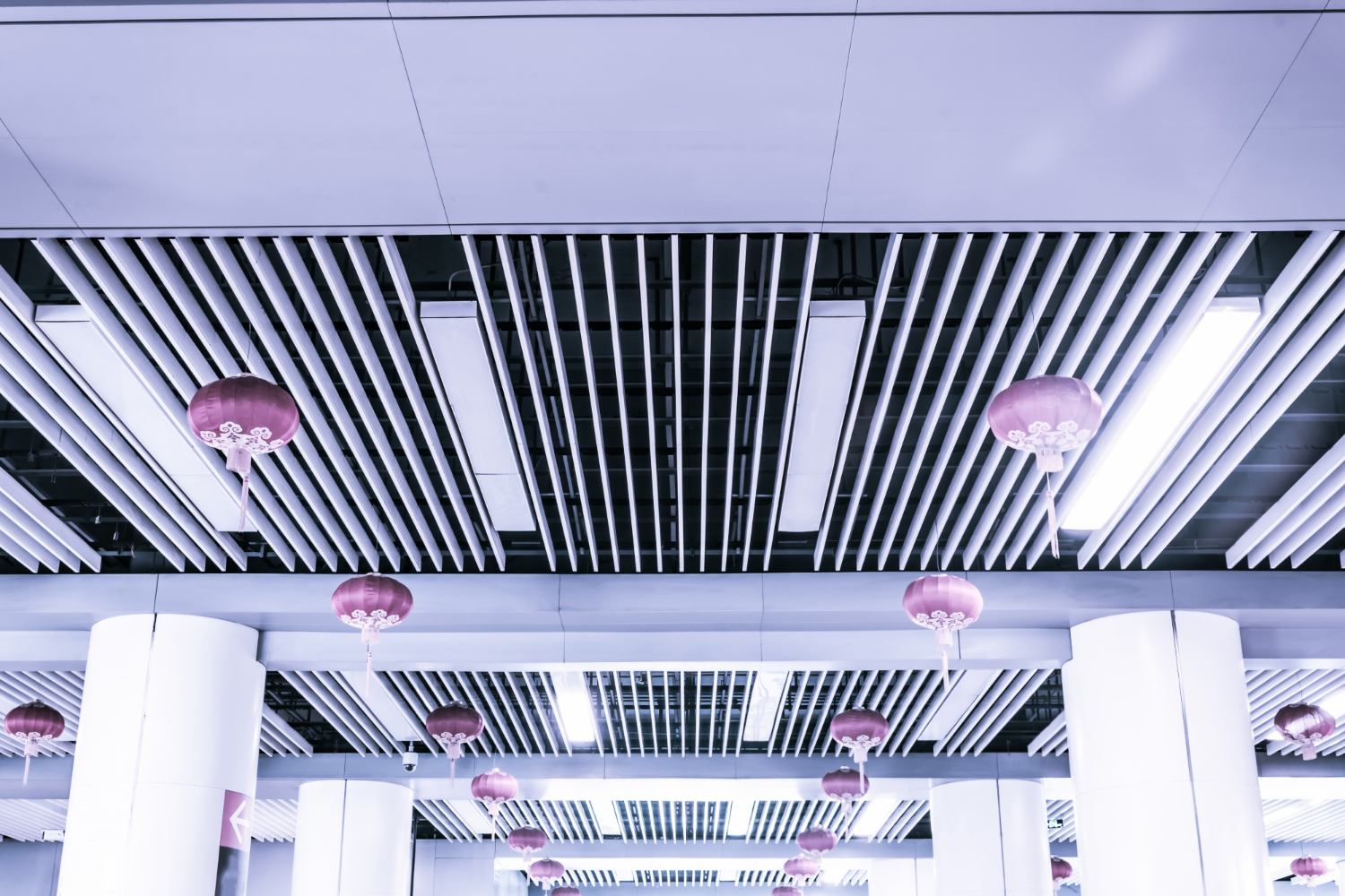Vantagens dos Forros Termoacústicos em Ambientes Corporativos