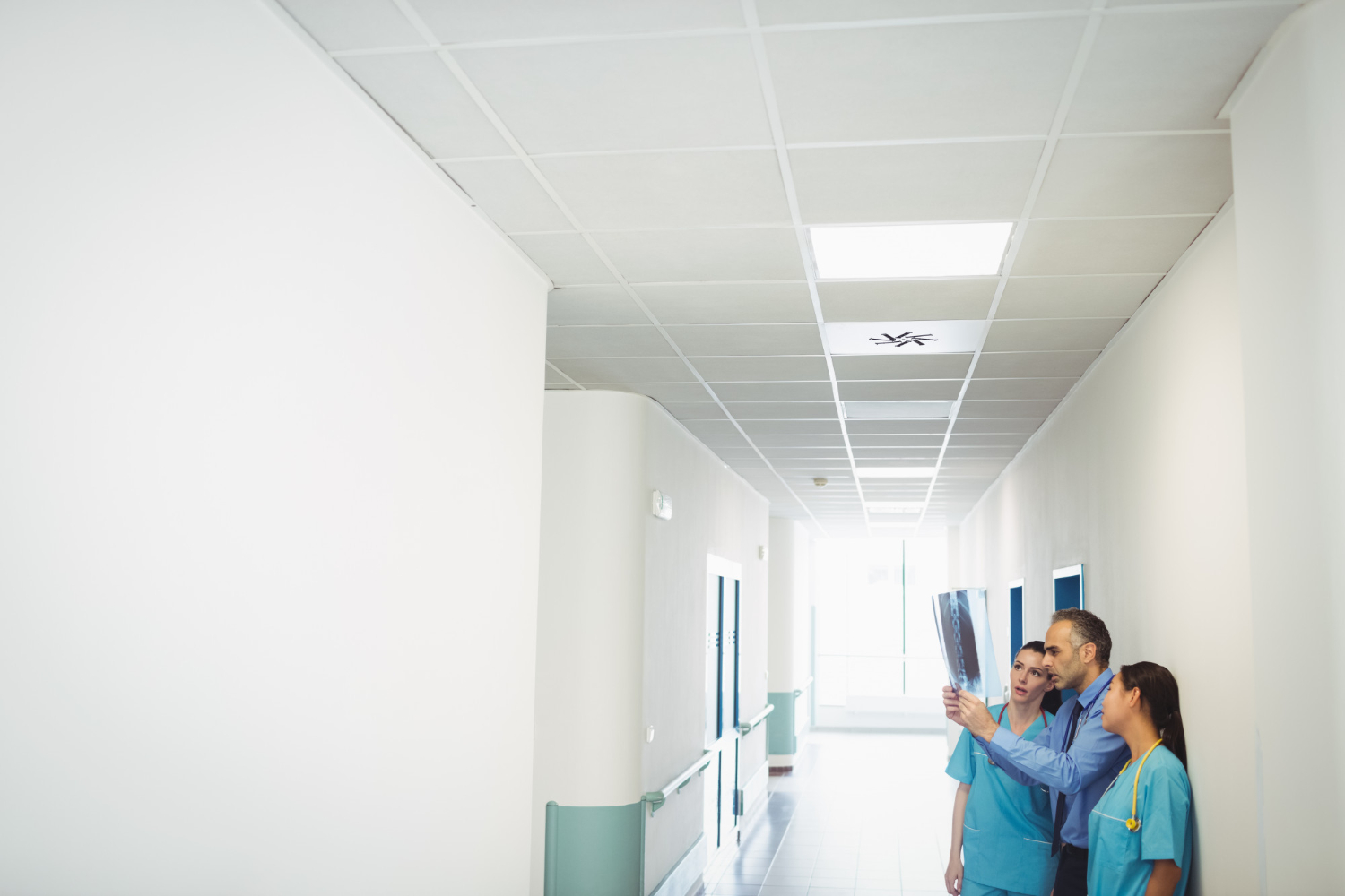 A importância do forro em ambientes hospitalares segurança, assepsia e conforto