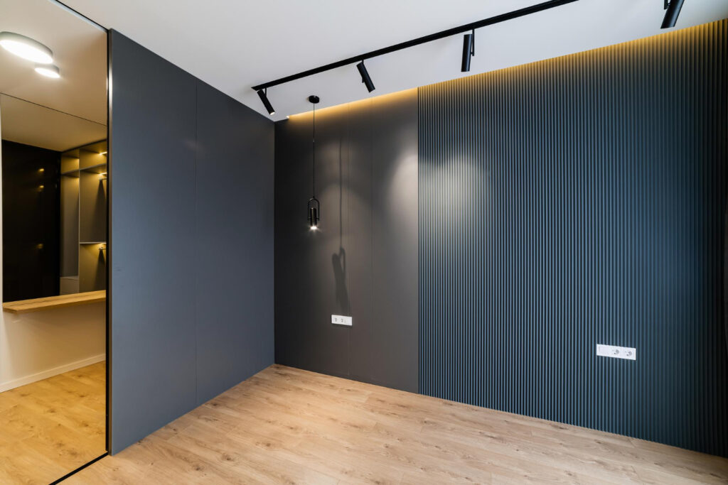 Divisórias acústicas deslizantes para ambientes multifuncionais